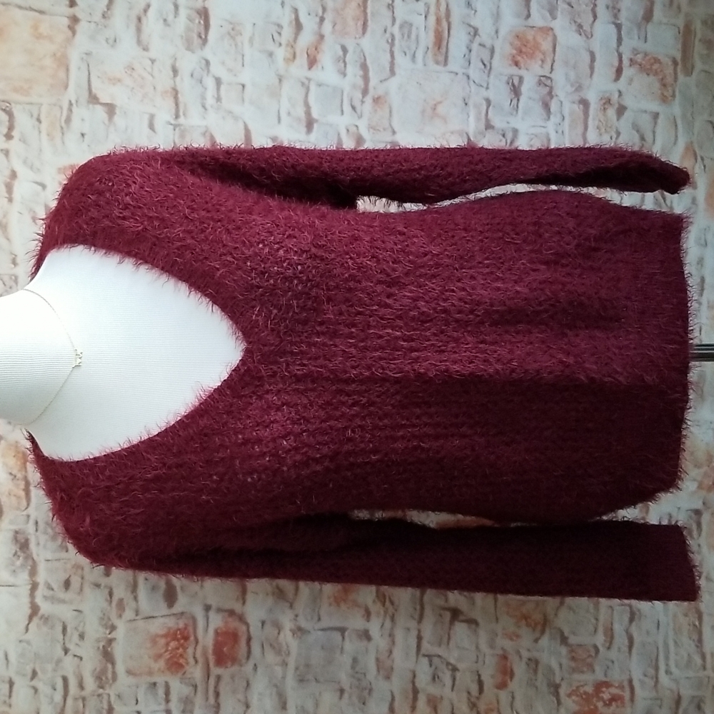 New DKNY V-neck Sweater